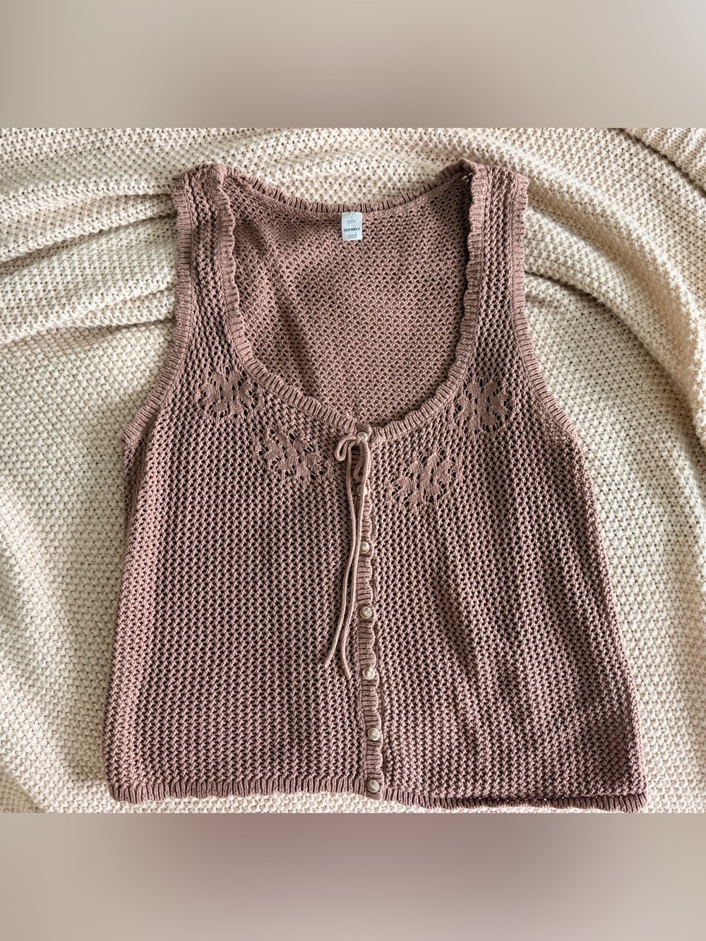 Old Navy Crocheted Sleeveless Top – Size L 🤎